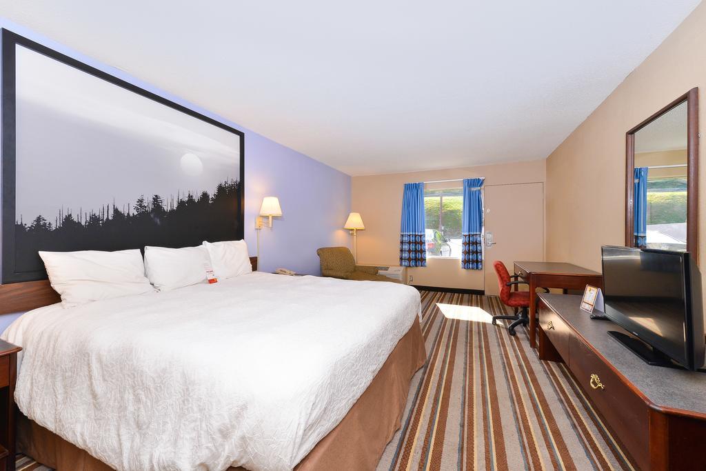 Super 8 By Wyndham Caryville Tn Ruang foto