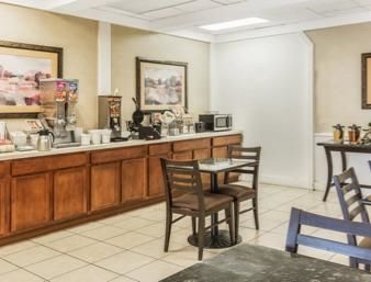Super 8 By Wyndham Caryville Tn Restoran foto