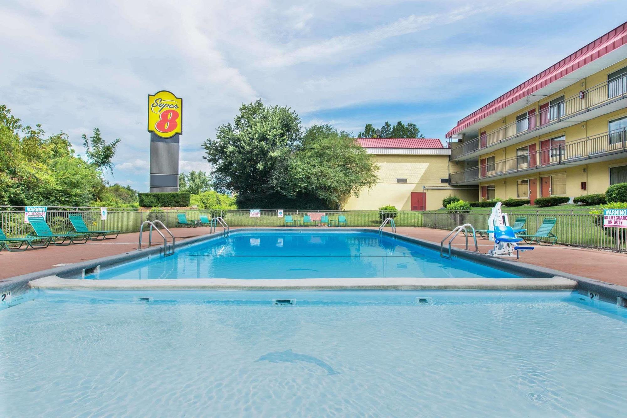 Super 8 By Wyndham Caryville Tn Bagian luar foto